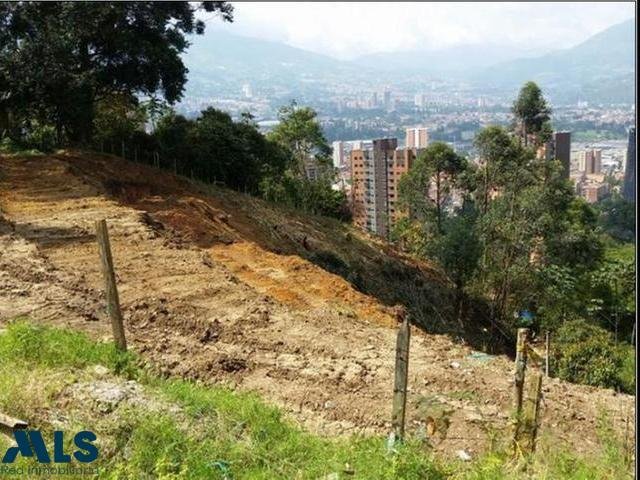 Land in Medellín, Antioquia, Colombia 4 - 16208266