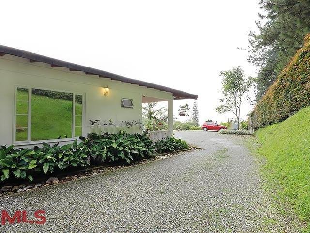 House in Envigado, Antioquia, Colombia 4 - 16208856
