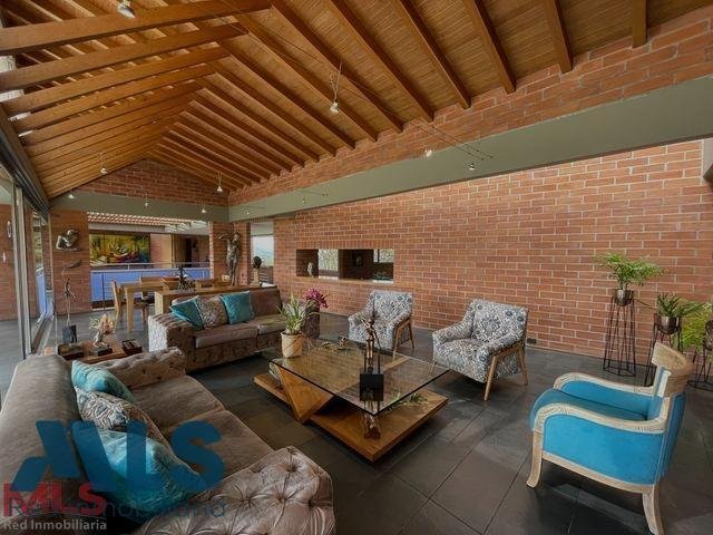House in Medellín, Antioquia, Colombia 2 - 16208333