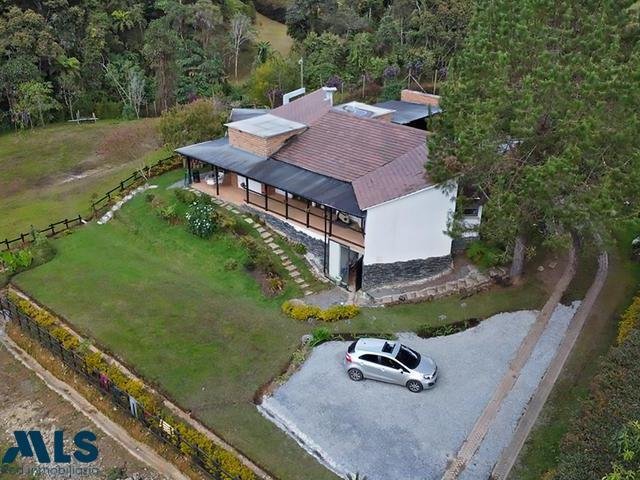 House in Vereda El Penasco, Antioquia, Colombia 3 - 16208862