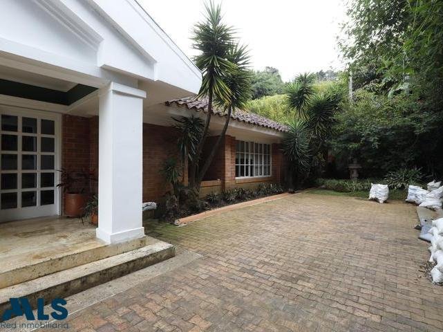 House in Medellín, Antioquia, Colombia 3 - 16209034
