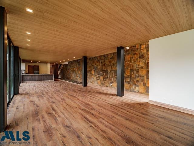 House in Medellín, Antioquia, Colombia 3 - 16208541