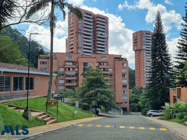 Apartment in Medellín, Antioquia, Colombia 2 - 16208509