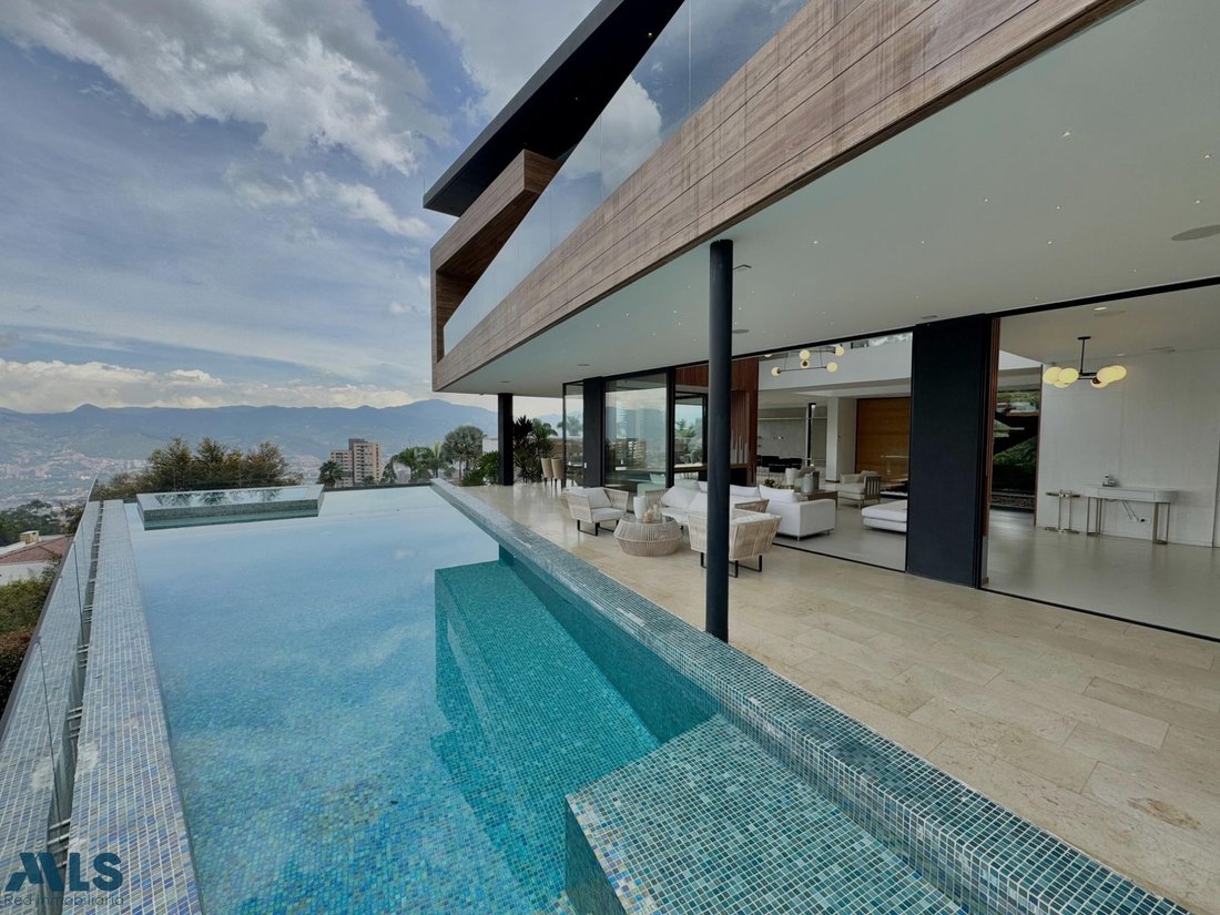 House in Medellín, Antioquia, Colombia 2 - 16208835