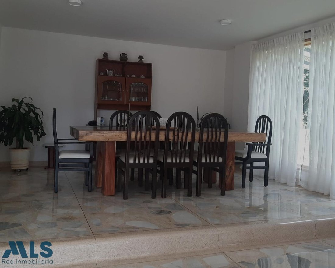 House in Envigado, Antioquia, Colombia 4 - 16208723