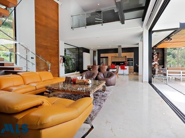 House in Santa Elena, Antioquia, Colombia 5 - 16208876