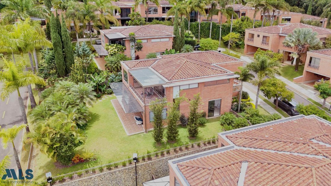 House in Medellín, Antioquia, Colombia 4 - 16208395