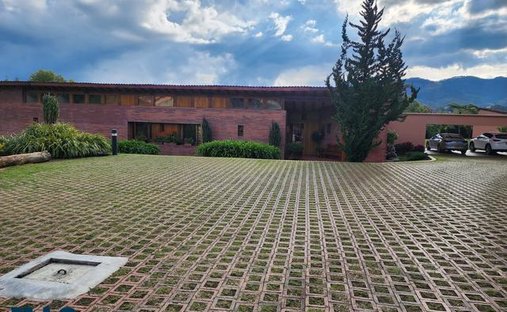 House in Retiro, Antioquia, Colombia 1
