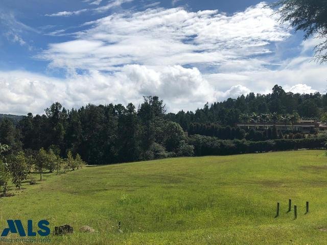Land in Envigado, Antioquia, Colombia 2 - 16208561