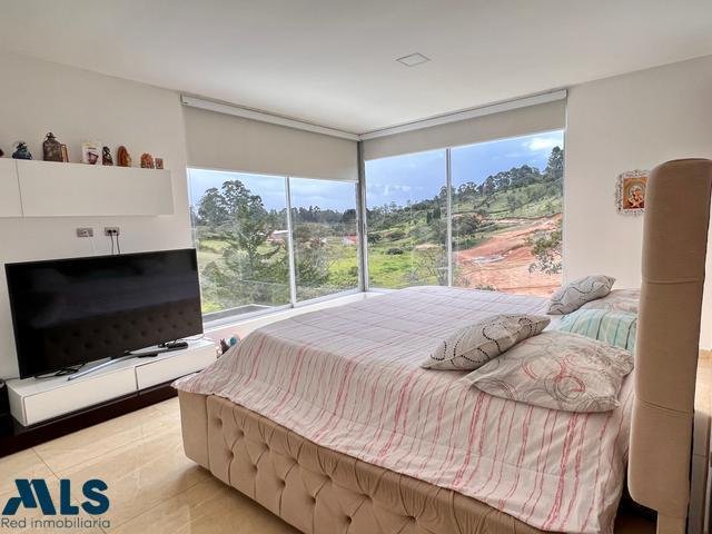 House in Medellín, Antioquia, Colombia 4 - 16208738