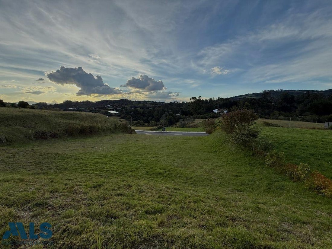 Land in Girardota, Antioquia, Colombia 2 - 16208433
