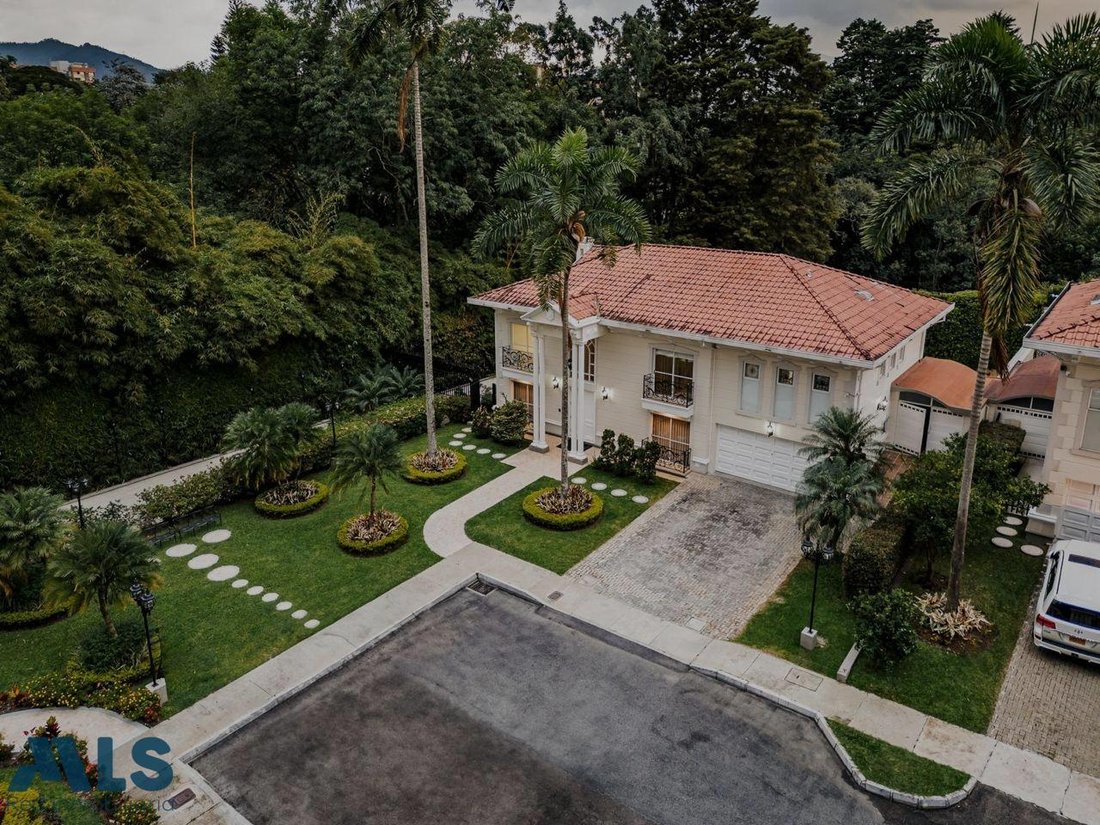 House in Medellín, Antioquia, Colombia 5 - 16208422