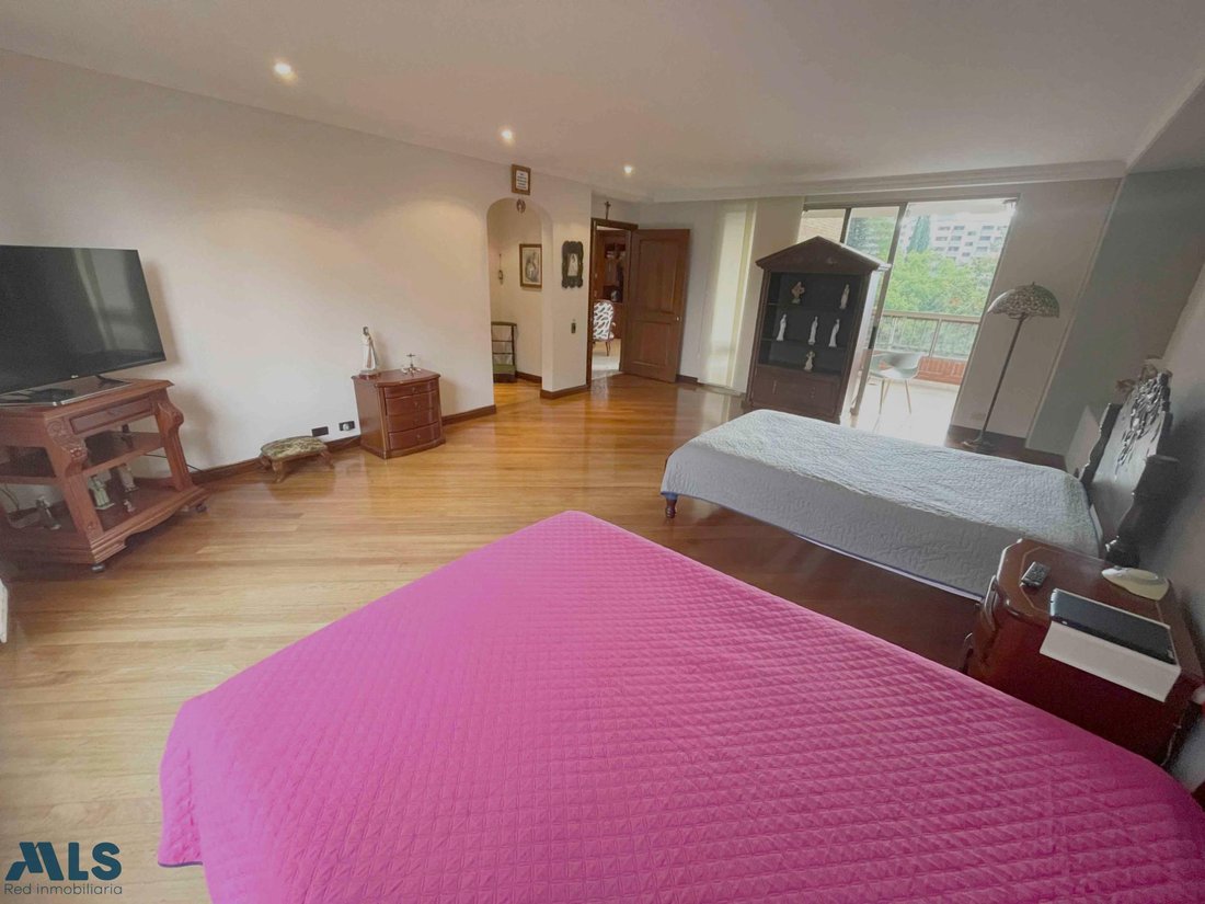 Apartment in Medellín, Antioquia, Colombia 4 - 16208453