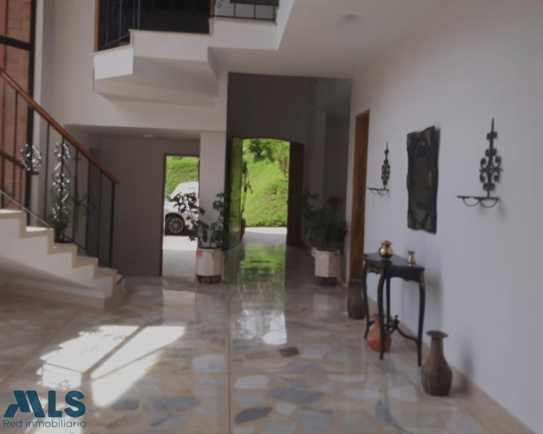 House in Envigado, Antioquia, Colombia 2 - 16208723