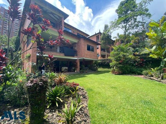 House in Medellín, Antioquia, Colombia 1 - 16208626