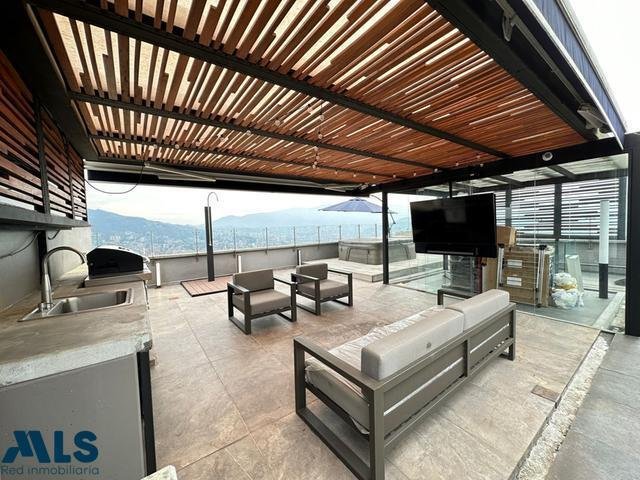 Apartment in Medellín, Antioquia, Colombia 4 - 16208355
