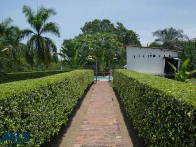 Land in Melgar, Tolima, Colombia 4 - 16208445