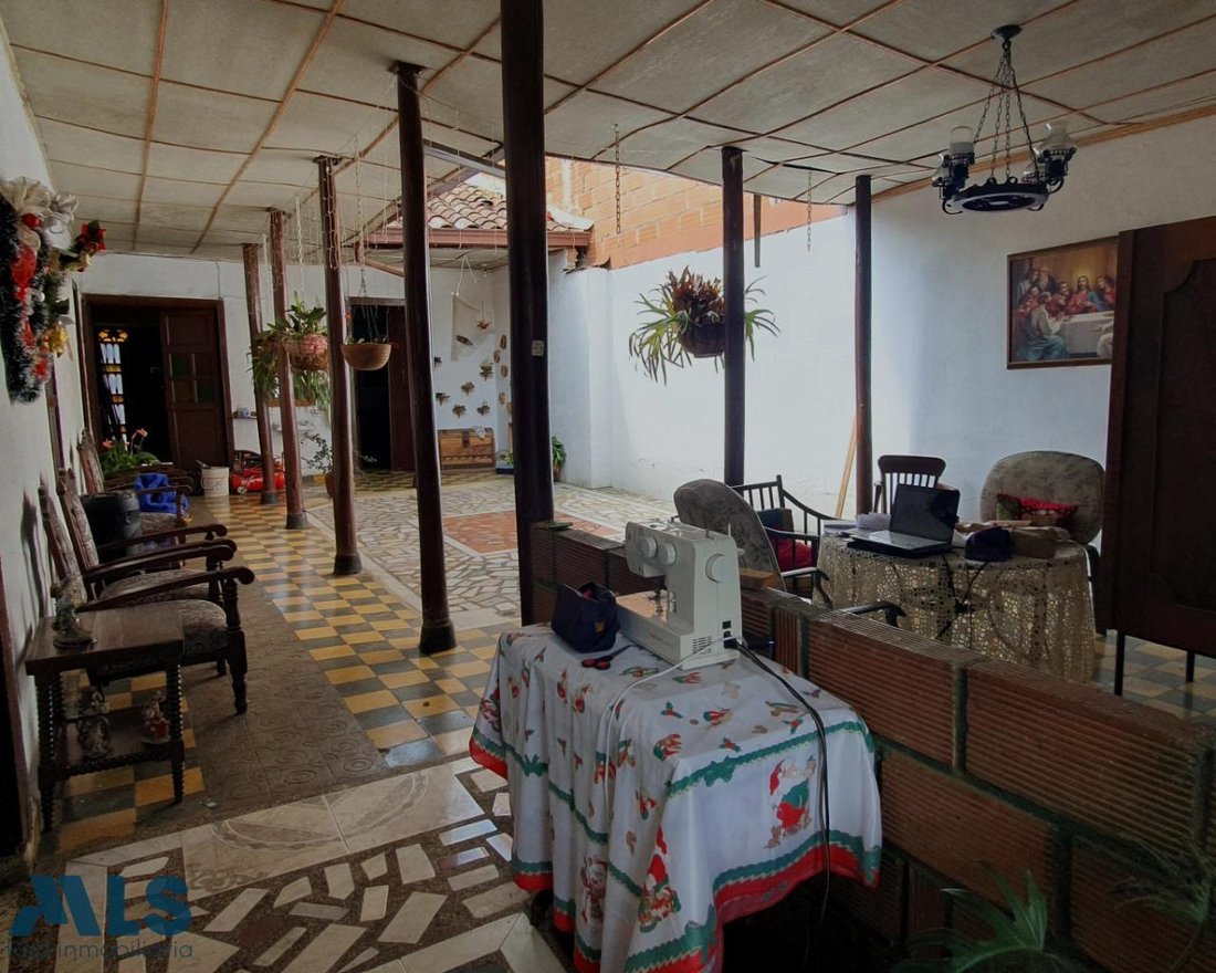 Land in La Ceja, Antioquia, Colombia 4 - 16208290