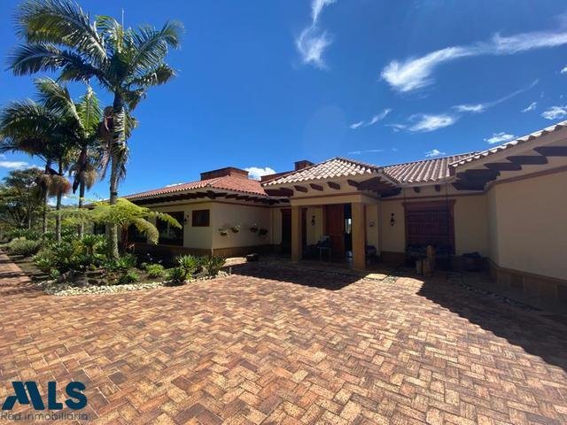 House in Rionegro, Antioquia, Colombia 4 - 16208231