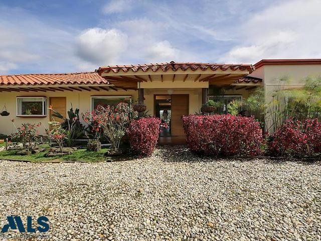 House in Medellín, Antioquia, Colombia 1 - 16209035