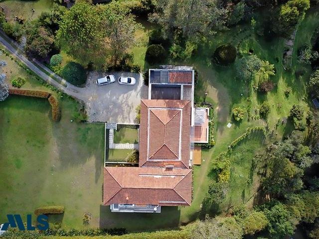 House in Envigado, Antioquia, Colombia 3 - 16209005