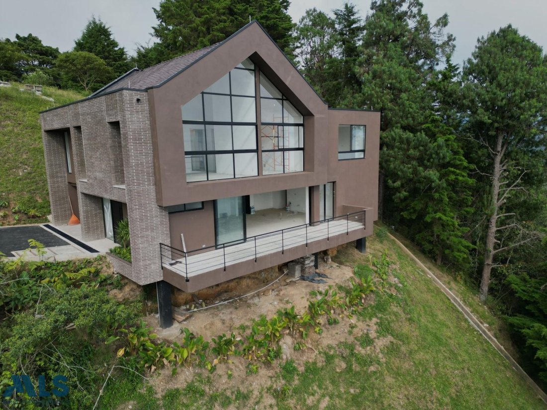 House in Envigado, Envigado, Colombia 4 - 16208629