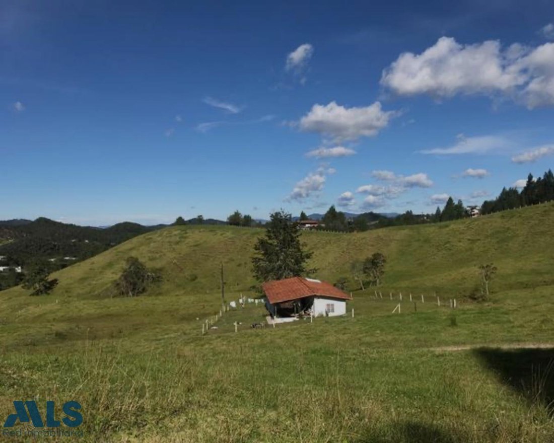 Land in Envigado, Antioquia, Colombia 4 - 16208875