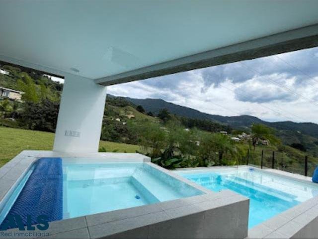 House in Medellín, Antioquia, Colombia 5 - 16208841