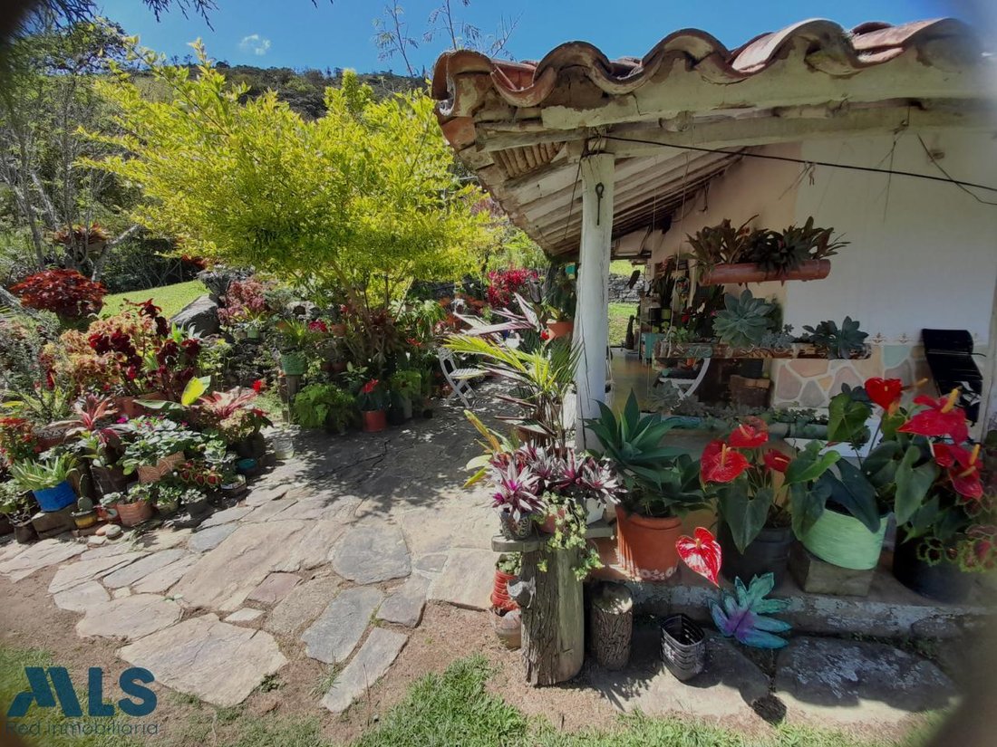 Land in Copacabana, Antioquia, Colombia 5 - 16208281