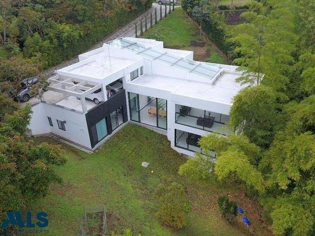 House in Medellín, Antioquia, Colombia 2 - 16208724