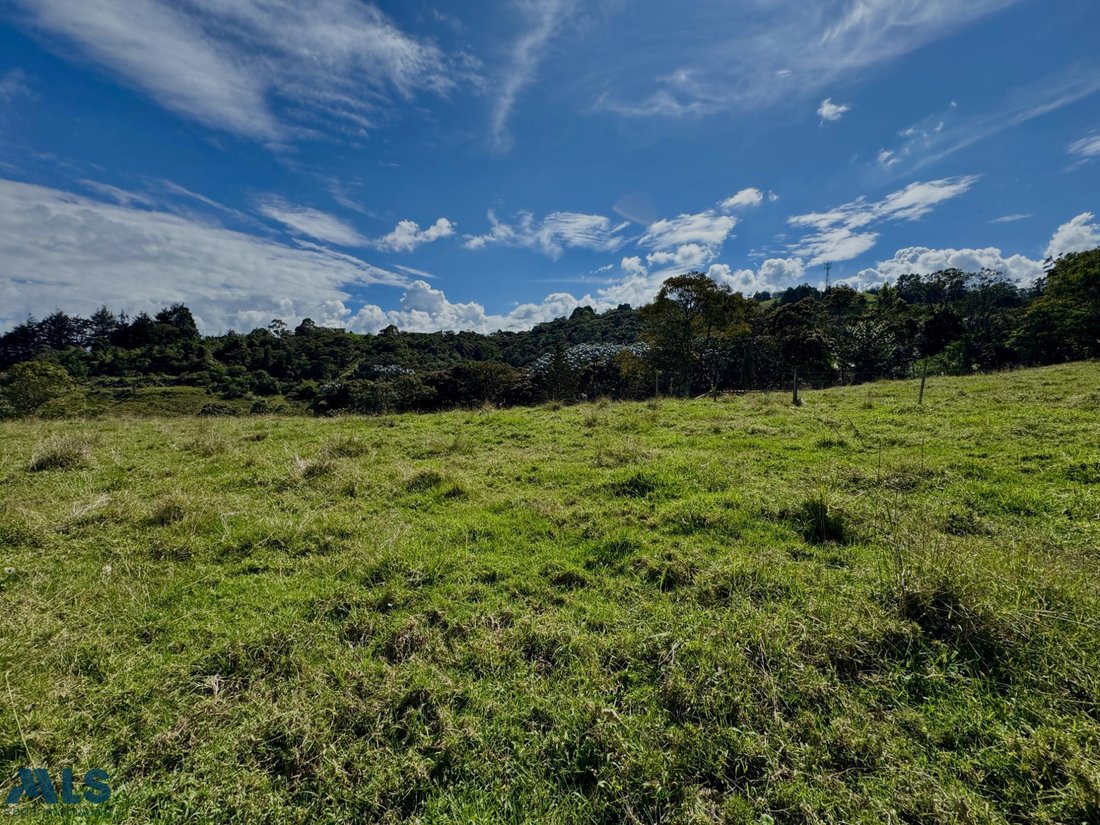 Land in El Cebadero, Antioquia, Colombia 4 - 16208299