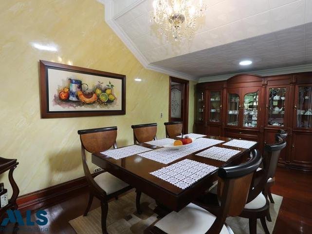 House in Medellín, Antioquia, Colombia 5 - 16208907