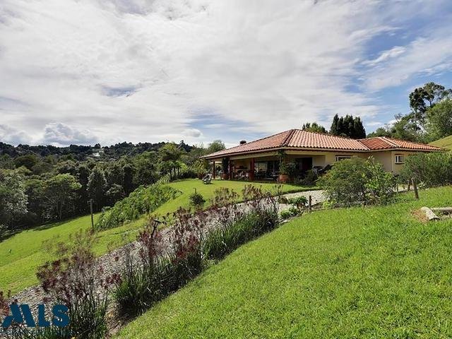 House in Medellín, Antioquia, Colombia 2 - 16209035