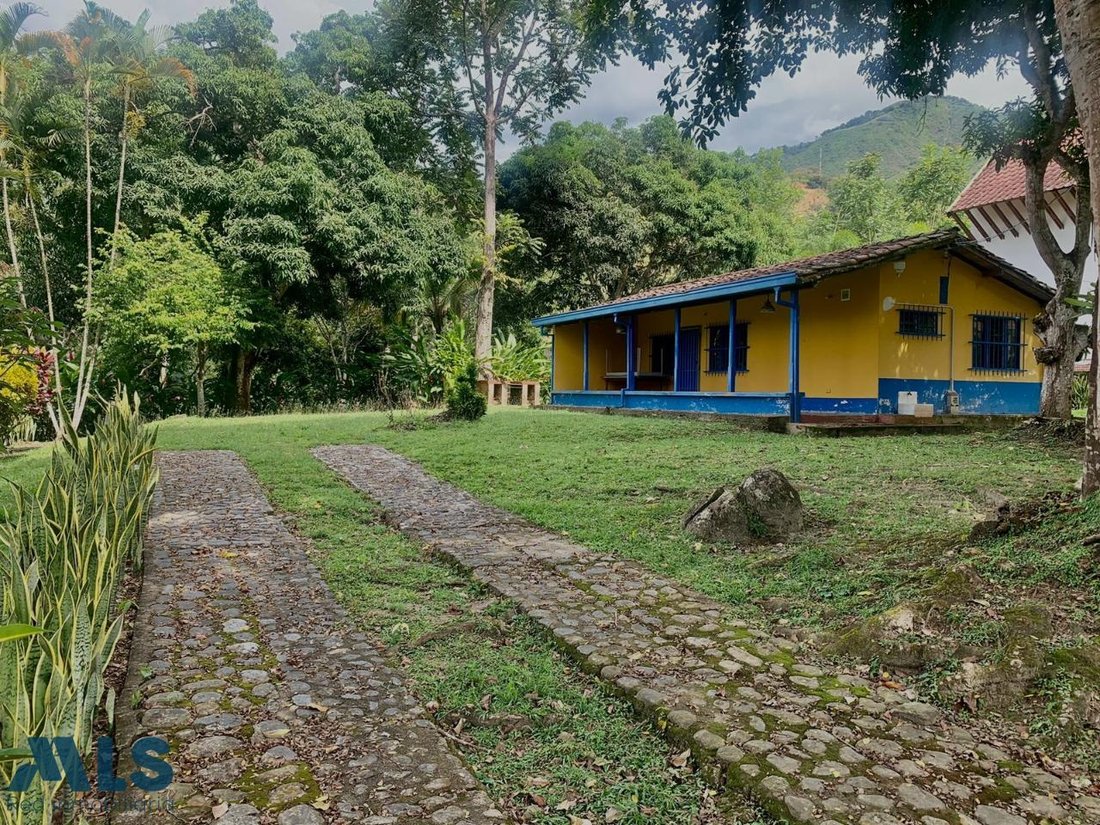 Land in San Jerónimo, Antioquia, Colombia 1 - 16208651