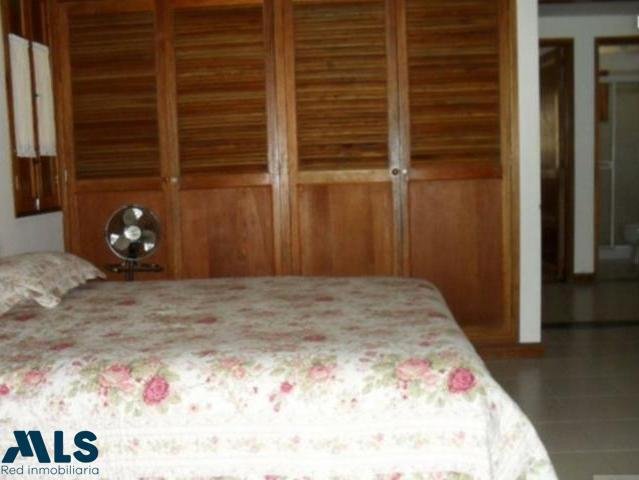 House in Medellín, Antioquia, Colombia 3 - 16208559