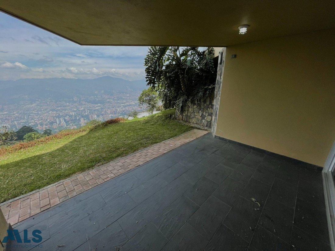 House in Santa Elena, Antioquia, Colombia 4 - 16208813