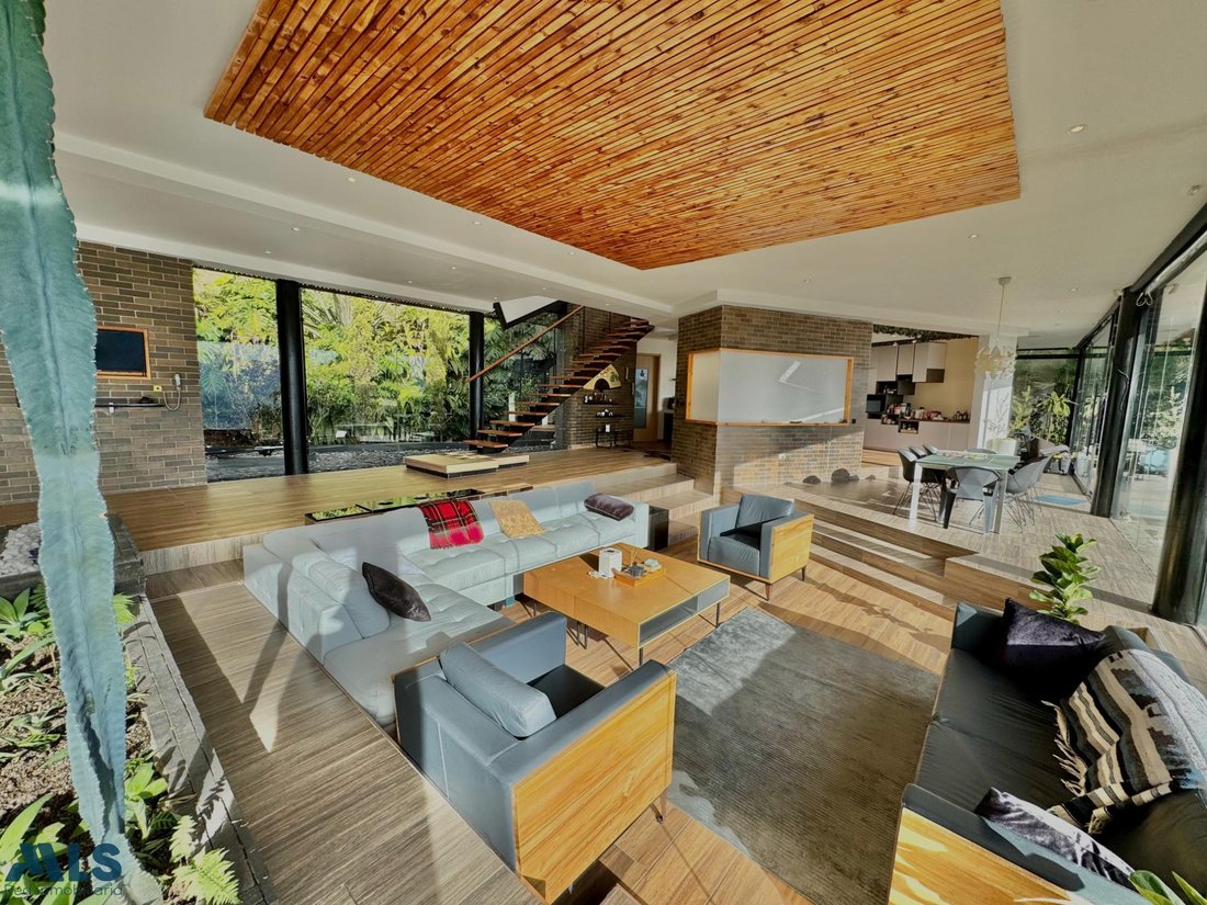 House in Medellín, Antioquia, Colombia 3 - 16208524