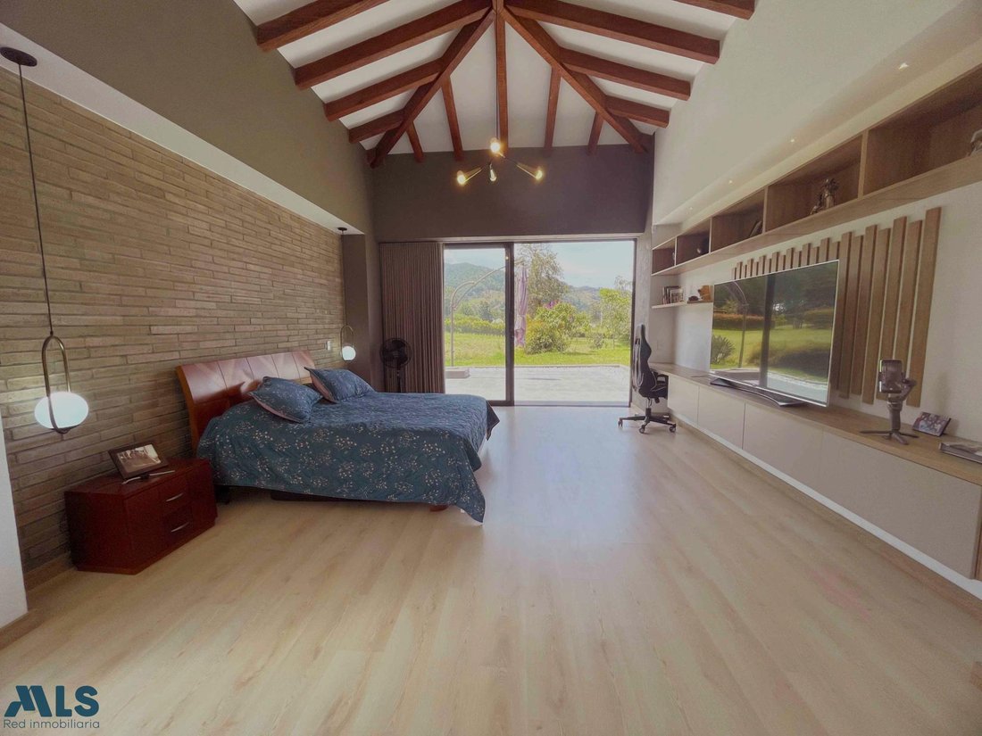 House in La Ceja, Antioquia, Colombia 3 - 16208704