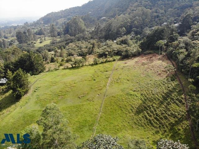 Land in Medellín, Antioquia, Colombia 2 - 16208843