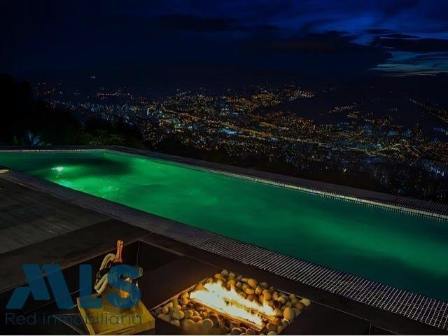 House in Santa Elena, Antioquia, Colombia 1 - 16208418