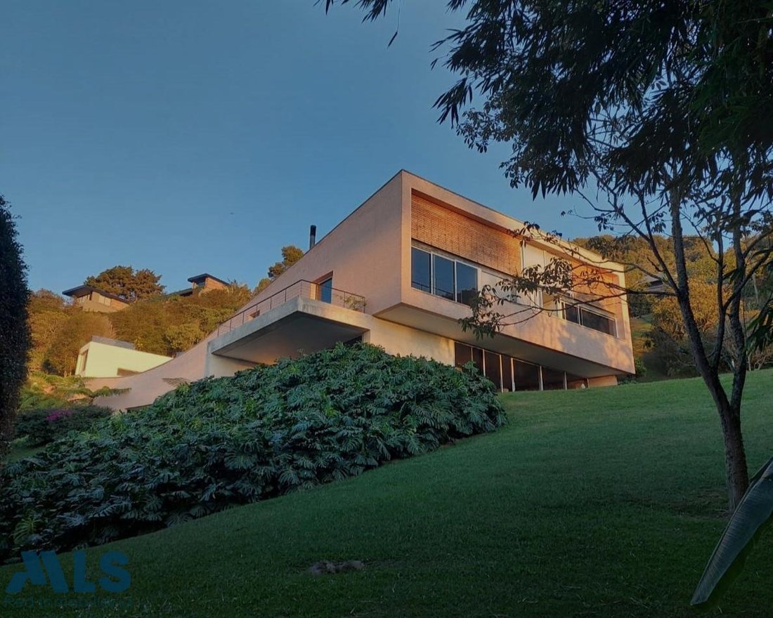 House in Medellín, Antioquia, Colombia 2 - 16208537