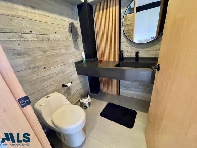 House in Medellín, Antioquia, Colombia 4 - 16208803