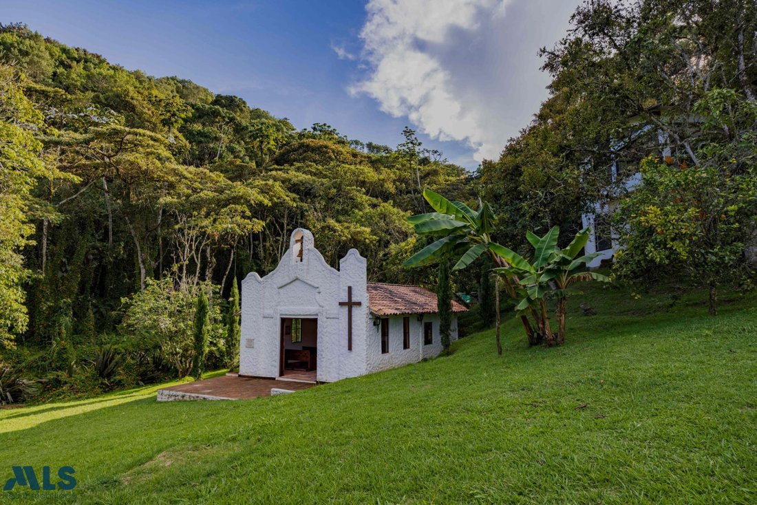 House in La Fe, Antioquia, Colombia 2 - 16208352
