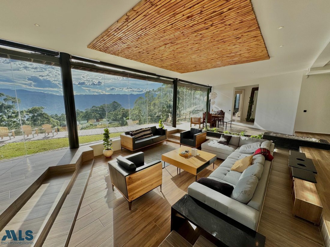 House in Medellín, Antioquia, Colombia 4 - 16208524