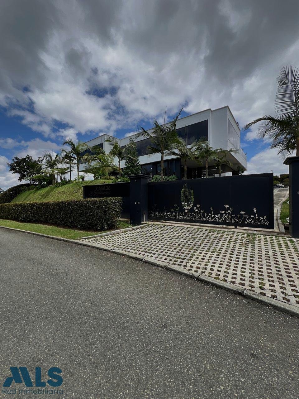 House in El Carmen de Viboral, Antioquia, Colombia 1 - 16208998