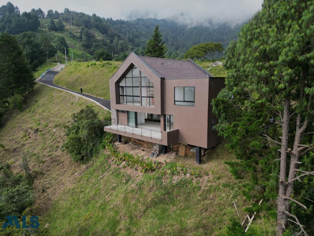 House in Envigado, Envigado, Colombia 5 - 16208629