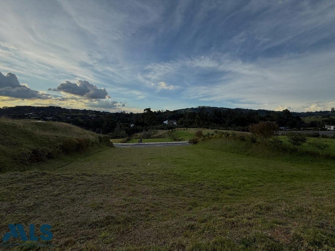 Land in Girardota, Antioquia, Colombia 1 - 16208433