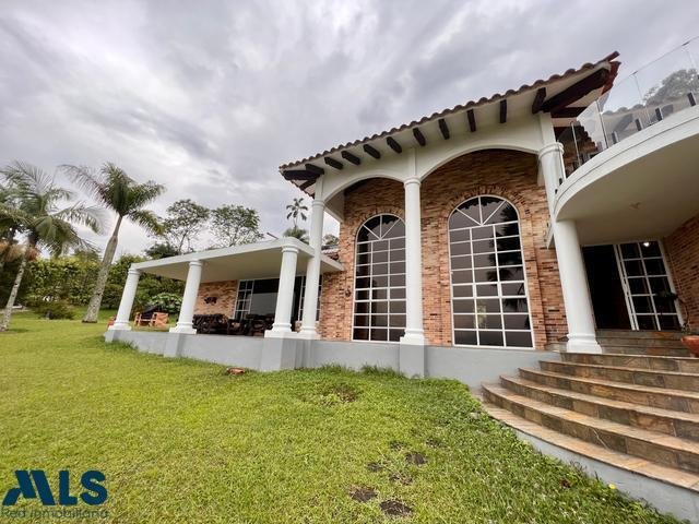 House in Medellín, Antioquia, Colombia 1 - 16208743
