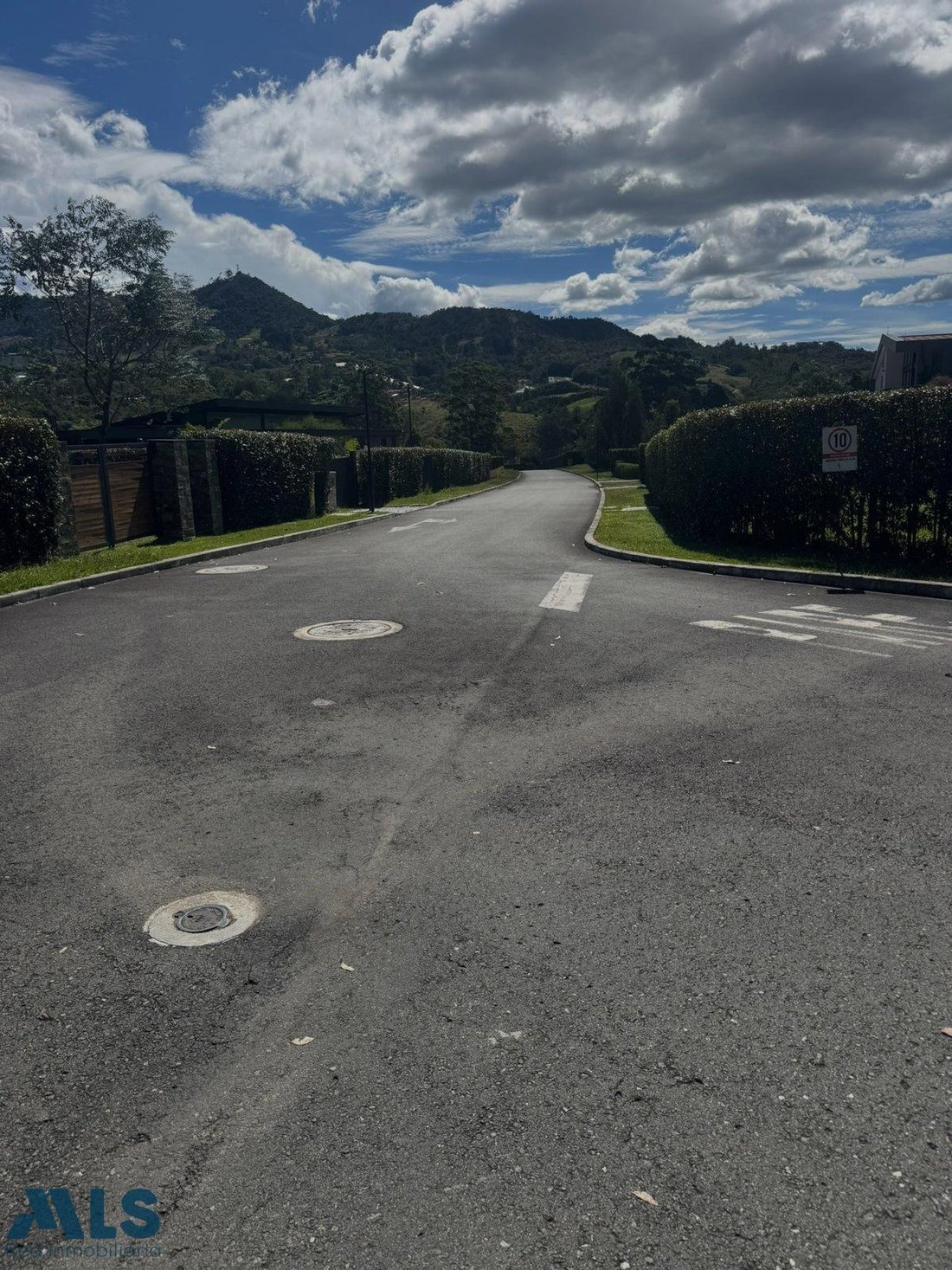 Land in El Carmen, Carmen de Viboral, Colombia 4 - 16208252