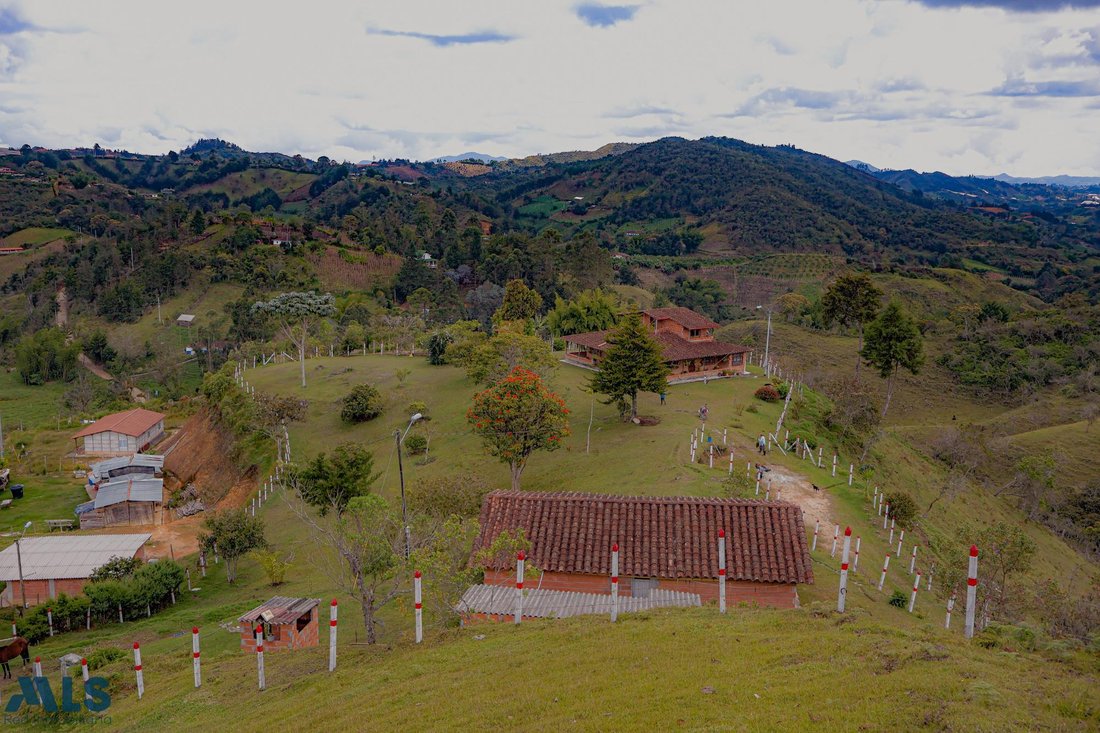 Land in San Vicente, Antioquia, Colombia 3 - 16208602